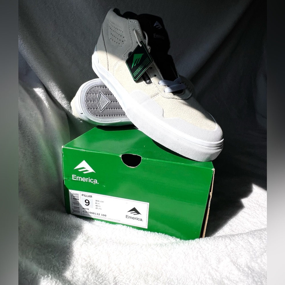 Emerica Skating Shoes
